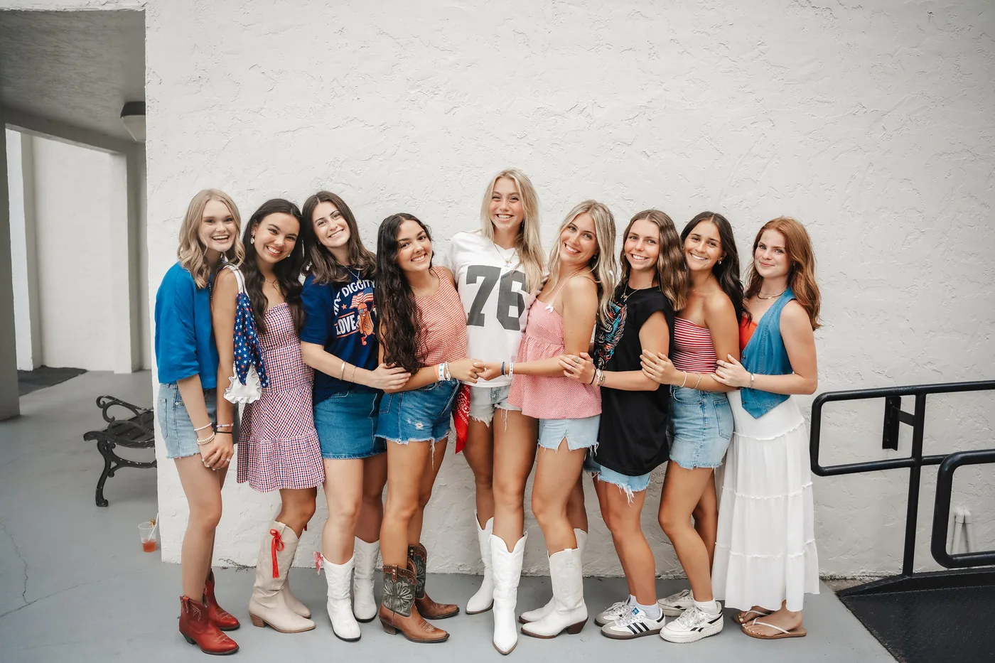 Kaleo girls in red, white and blue