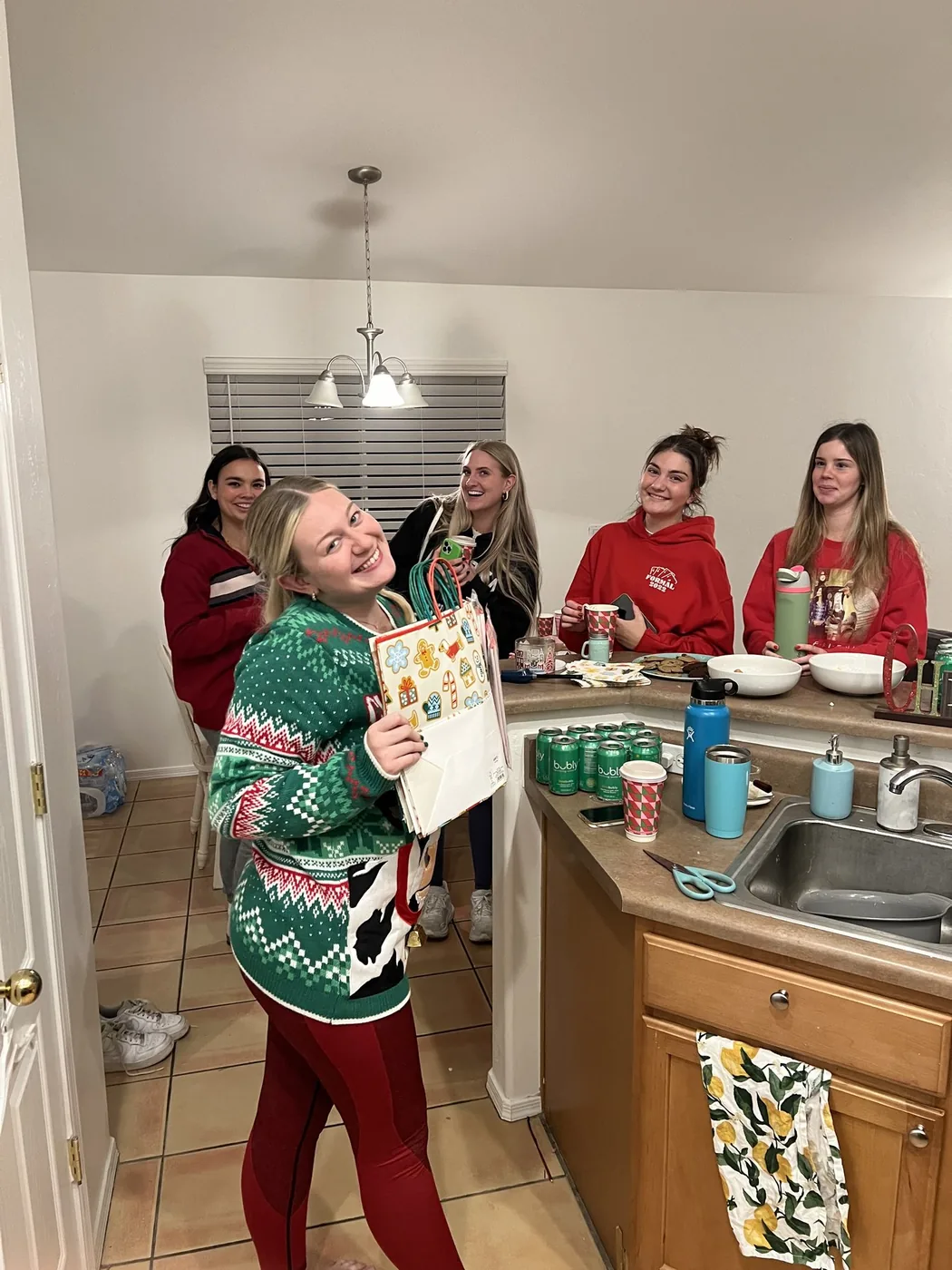 Christmas gathering at Monet's apartment